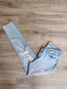 Levi’s 711 Skinny Jeans